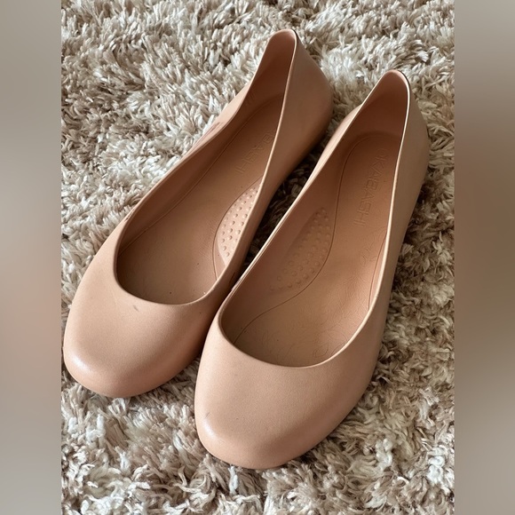 Okabashi Shoes - Okabashi size 8 jelly nude flats
